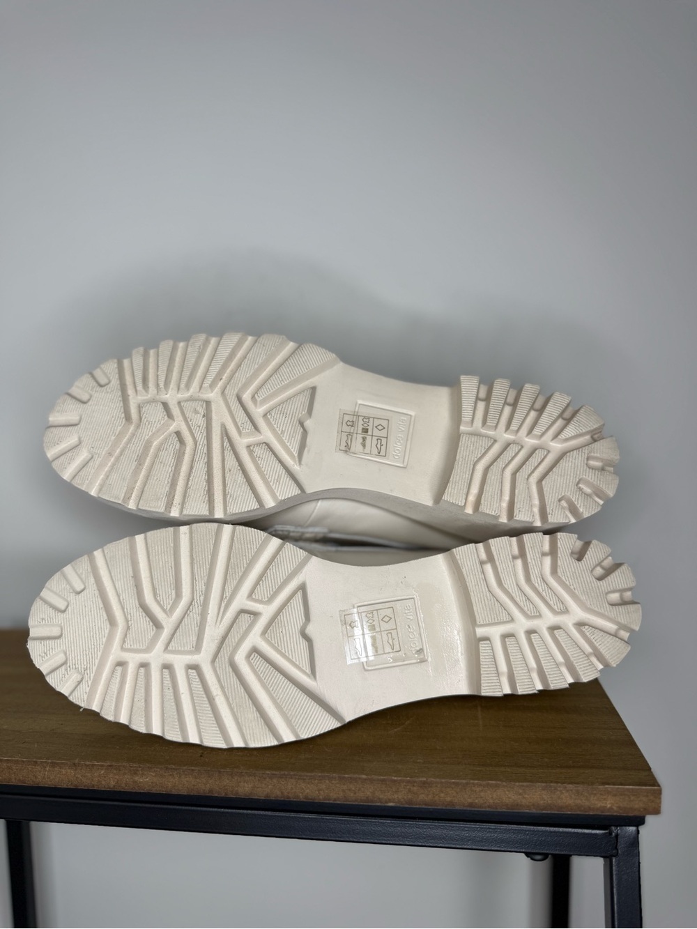 Dolce Vita Harlen platform loafers. - Picture 11 of 11